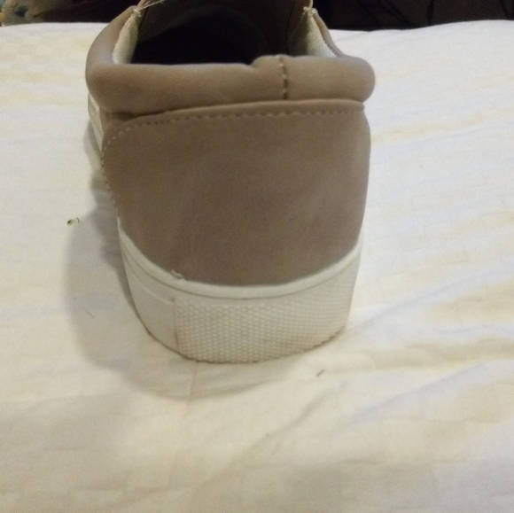 582) women's slip on shoes. Seven7. - Picture 11 of 12